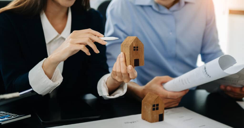 split assets in divorce Considering buying a home, investing in real estate. Broker signs a sales agreement. agent, lease, divorce settlement, financial contributions, asset division, non financial contributions, binding financial agreement, independent legal advice, property settlement