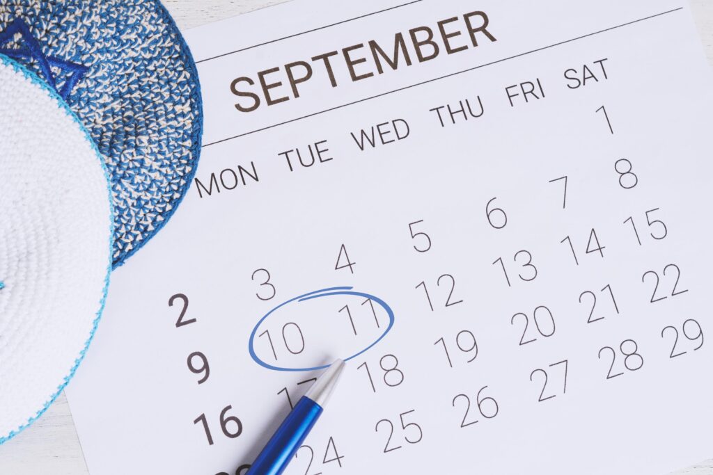 What to Do in the First 90 Days After Separation in Australia 1 This bright, clean, close-up shot shows a calendar displaying the month of September.